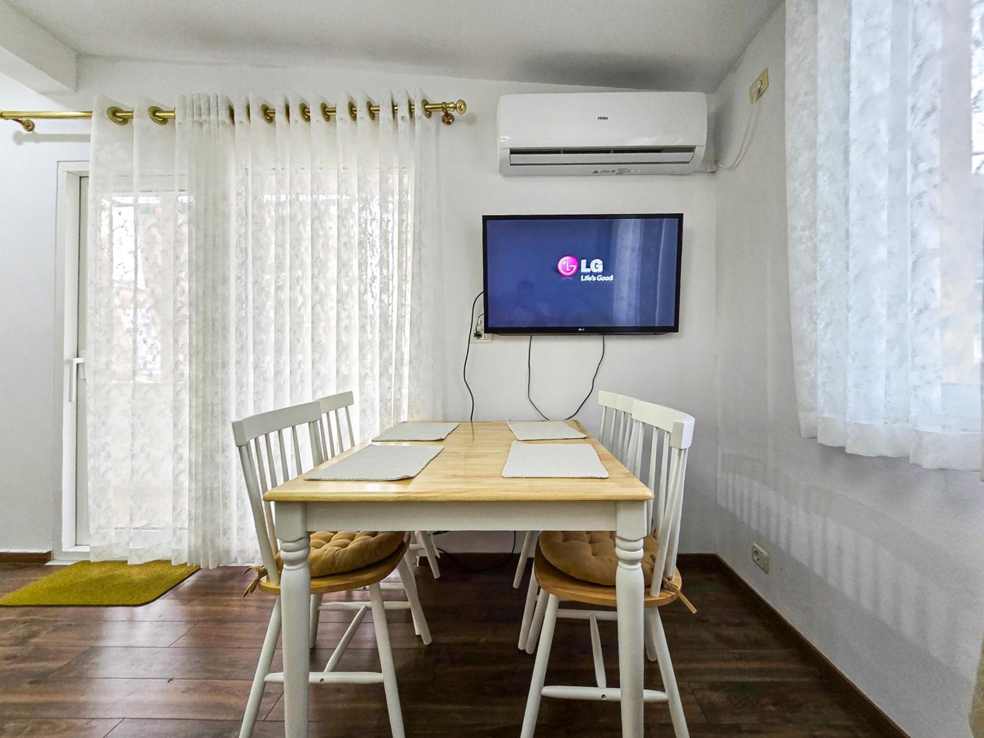 טיראנה Lake Park 2Br Apartment מראה חיצוני תמונה