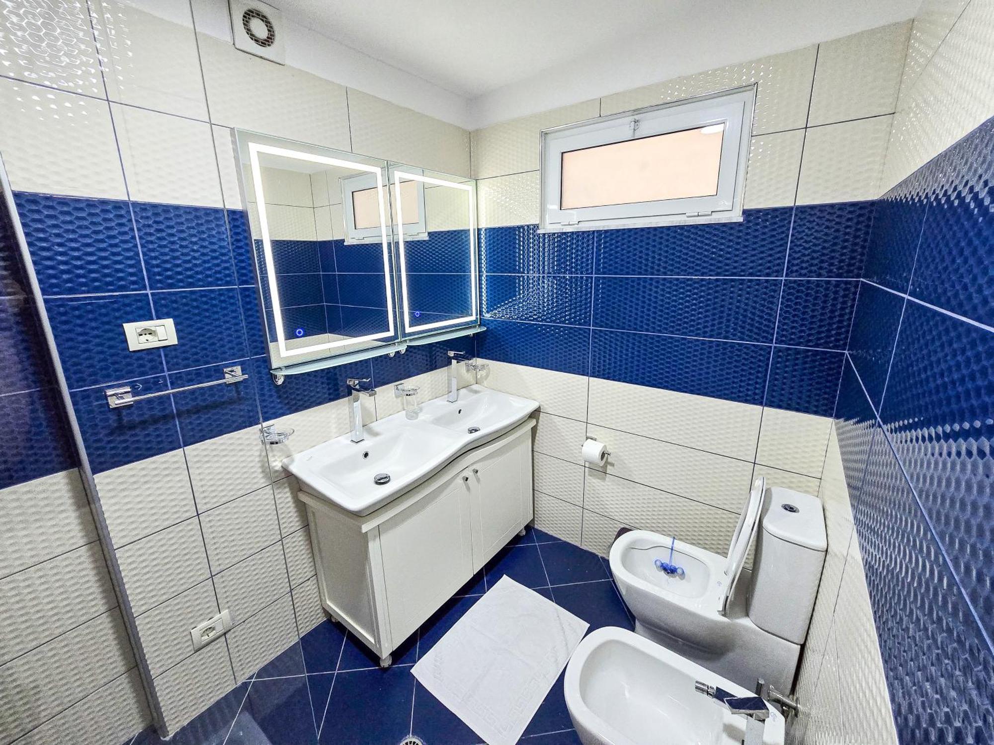 טיראנה Lake Park 2Br Apartment מראה חיצוני תמונה